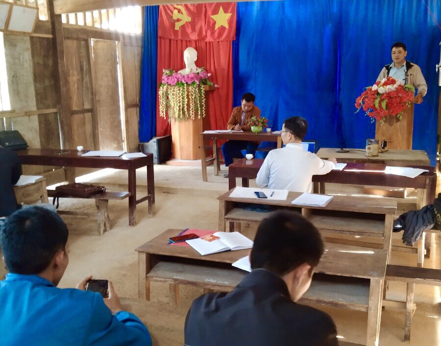 Chi bộ thôn Nà Nghè tổ chức Hội nghị kiểm điểm, đánh giá, xếp loại chất lượng đối với tập thể và cá nhân năm 2022