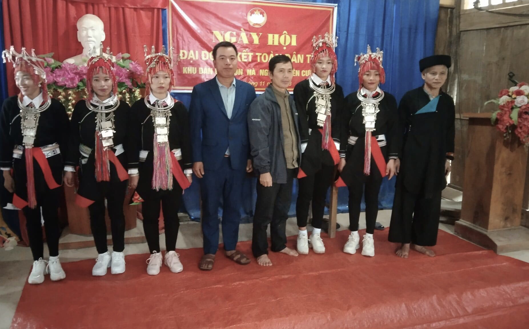 Ngày hội Đại đoàn kết toàn dân tộc khu dân cư thôn Nà Nghè