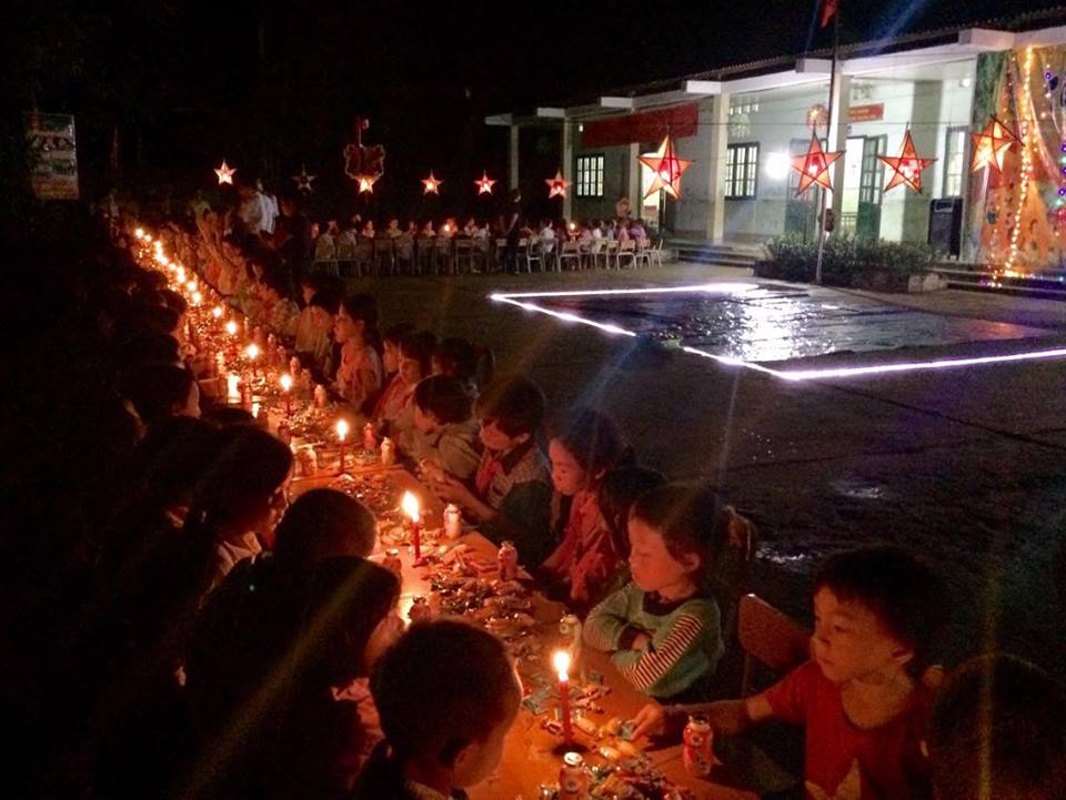 Trường Tiểu học Yên Cường II tổ chức vui Tết Trung thu năm 2017