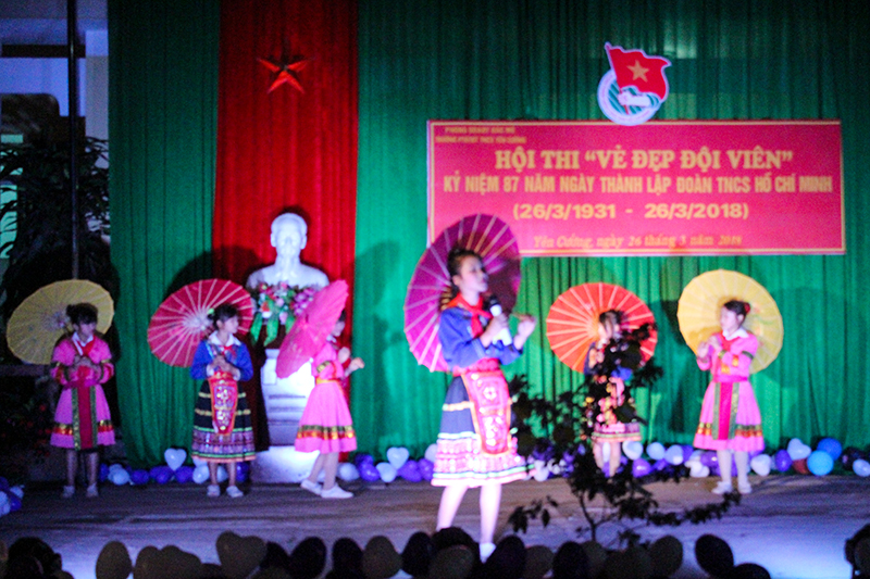 Trường Phổ thông Dân tộc Bán trú - THCS xã Yên Cường tổ chức hội thi vẻ đẹp đội viên và trình diễn trang phục dân tộc