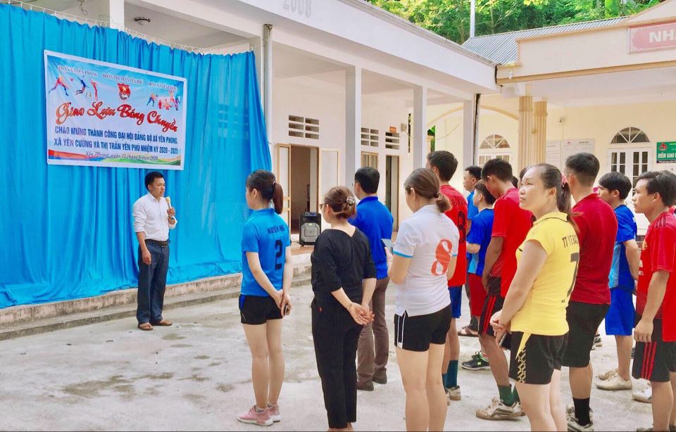 Giao lưu bóng chuyền chào mừng thành công Đại hội Đảng bộ xã Yên Cường lần thứ VIII, nhiệm kỳ 2020 - 2025